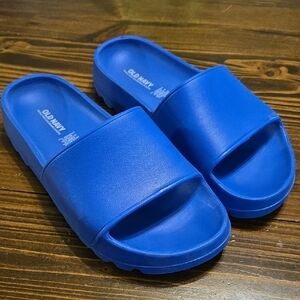 Old Navy Vibrant Blue Slides